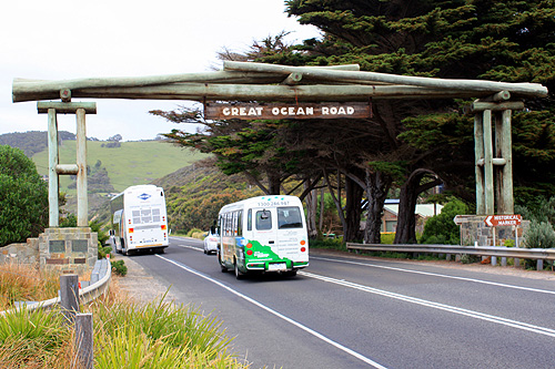 The eastern entrance of the Great Ocean Road. photo