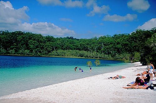 Lake McKenzie photo