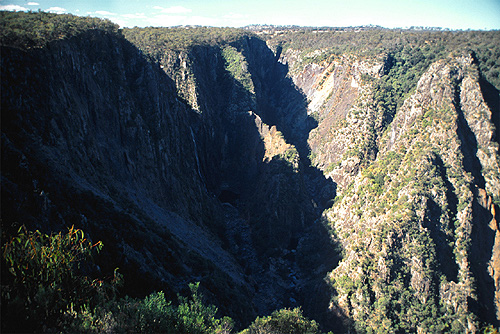 Wollomombi Gorge photo