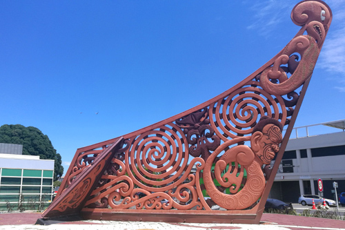 Waka Prow Statue in Gisborne photo