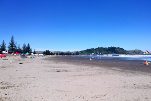 Waikanae Beach Gisborne photo