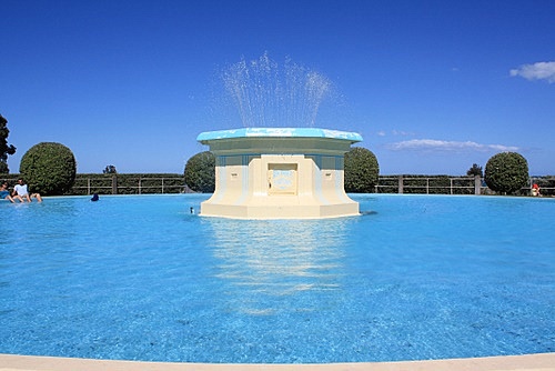 Tom Parker Fountain photo