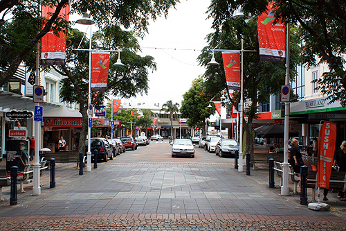 Top end of Devonport Road photo