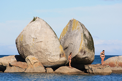 Split Apple Rock & bathers photo