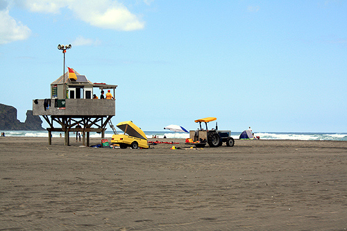 Bethells Beach Patrol Tower photo