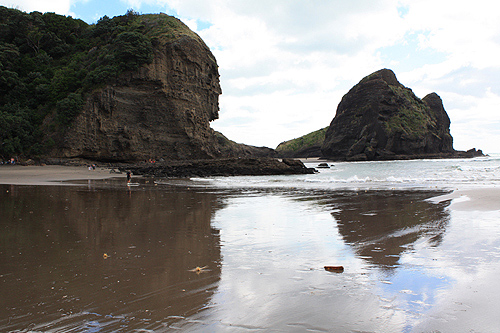 Taitomo Island photo