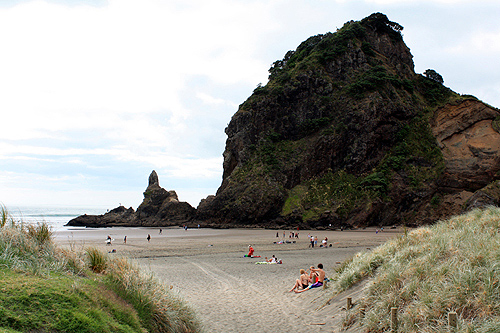 Piha Beach photos