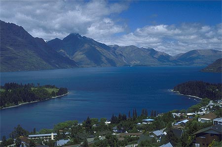 Lake Wakatipu photo