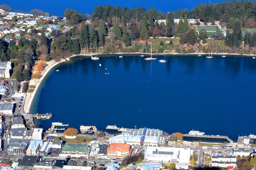 Queenstown CBD & Lake Wakatipu photo