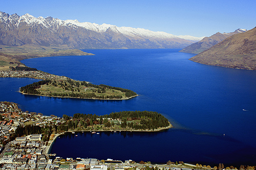 Lake Wakatipu & Queenstown photo