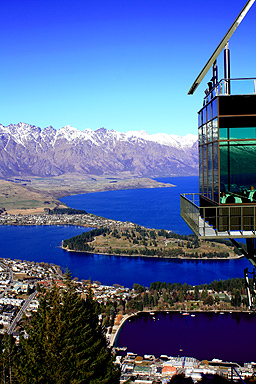 Stratosphere Bar view of lake photo