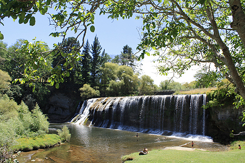 Picturesque Rere Falls photo