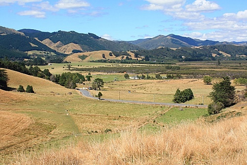 Whitemans Valley photo