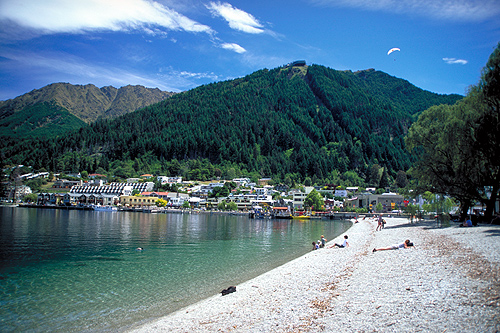 Lake Wakatipu photo