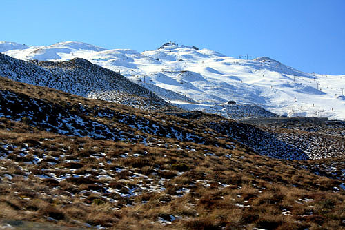 Approaching Coronet Peak photo