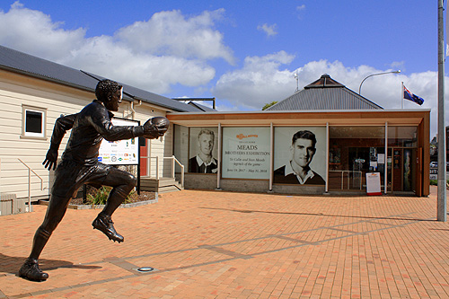 Colin Meads Te Kuiti photo