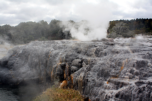 Silica Terrace & Pohutu Geyser photo